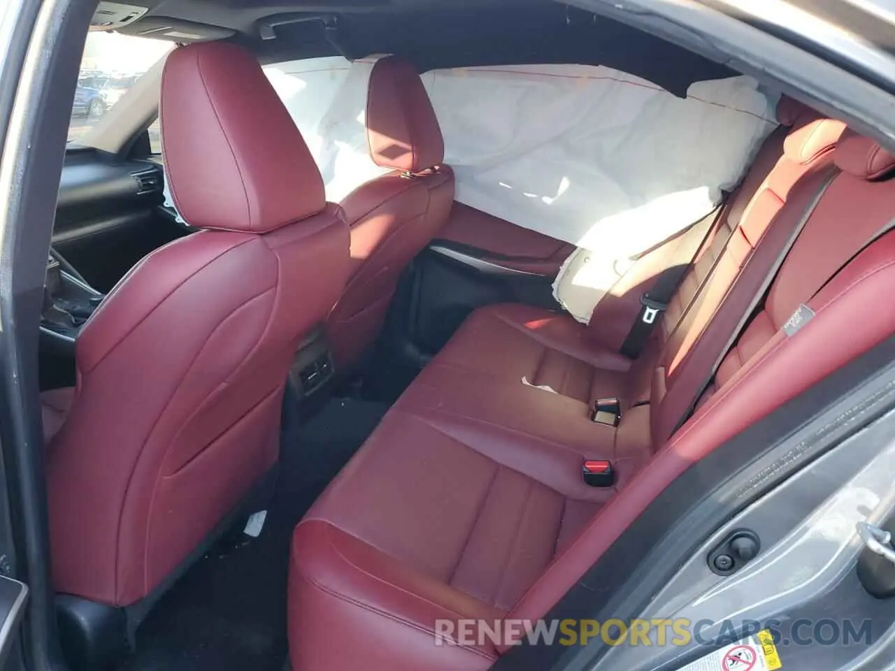 10 fotografías del automóvil dañado JTHC81D20K5035522 LEXUS IS 2019