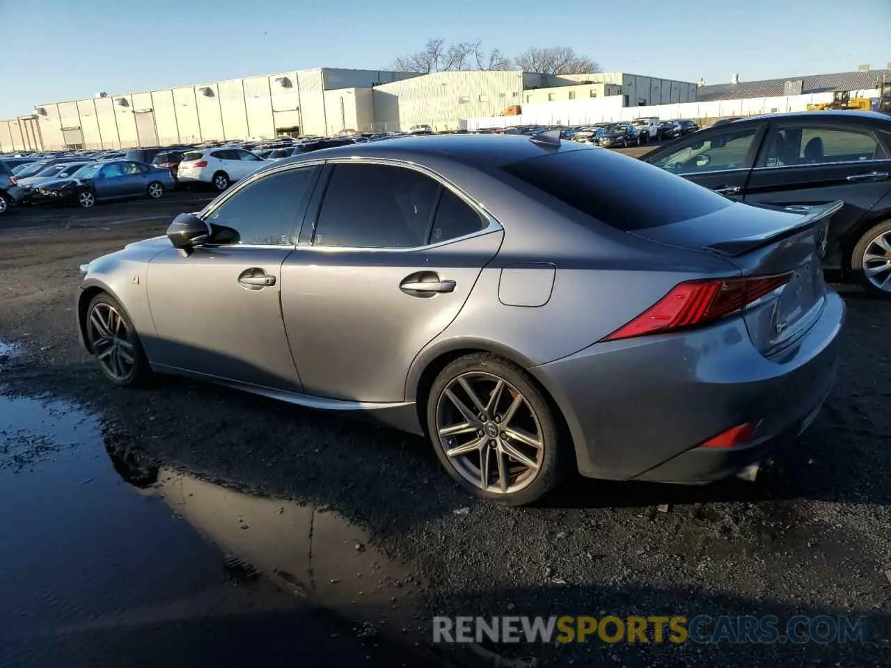 2 fotografías del automóvil dañado JTHC81D20K5035522 LEXUS IS 2019