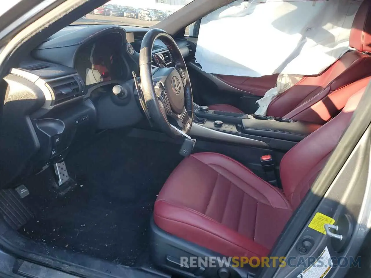 7 fotografías del automóvil dañado JTHC81D20K5035522 LEXUS IS 2019