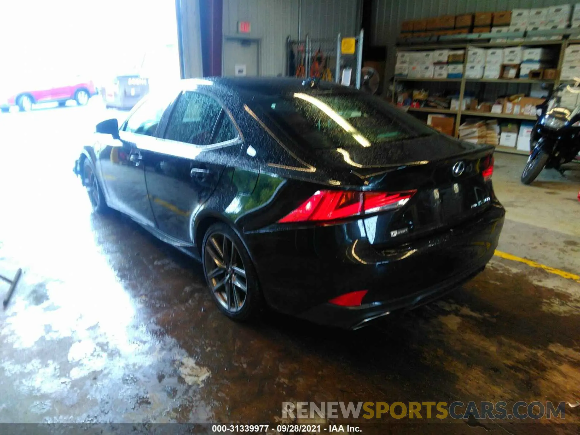 3 fotografías del automóvil dañado JTHC81D21K5034430 LEXUS IS 2019