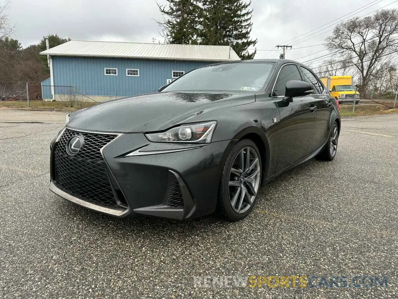 2 fotografías del automóvil dañado JTHC81D22K5035098 LEXUS IS 2019