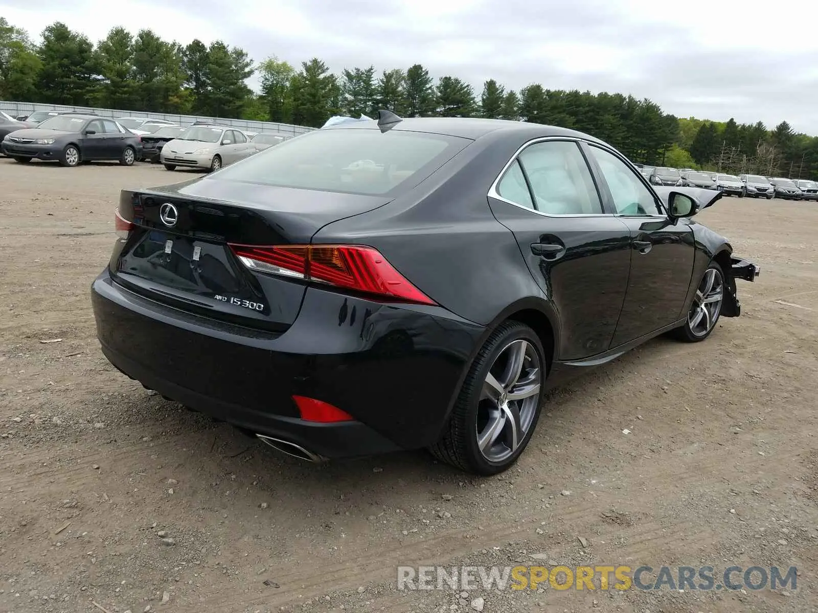 4 fotografías del automóvil dañado JTHC81D22K5037238 LEXUS IS 2019