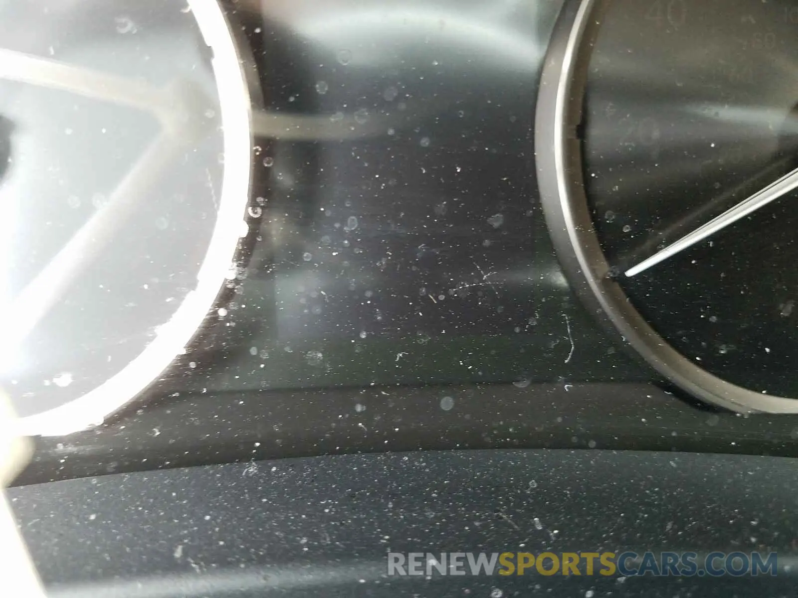 8 fotografías del automóvil dañado JTHC81D22K5037238 LEXUS IS 2019