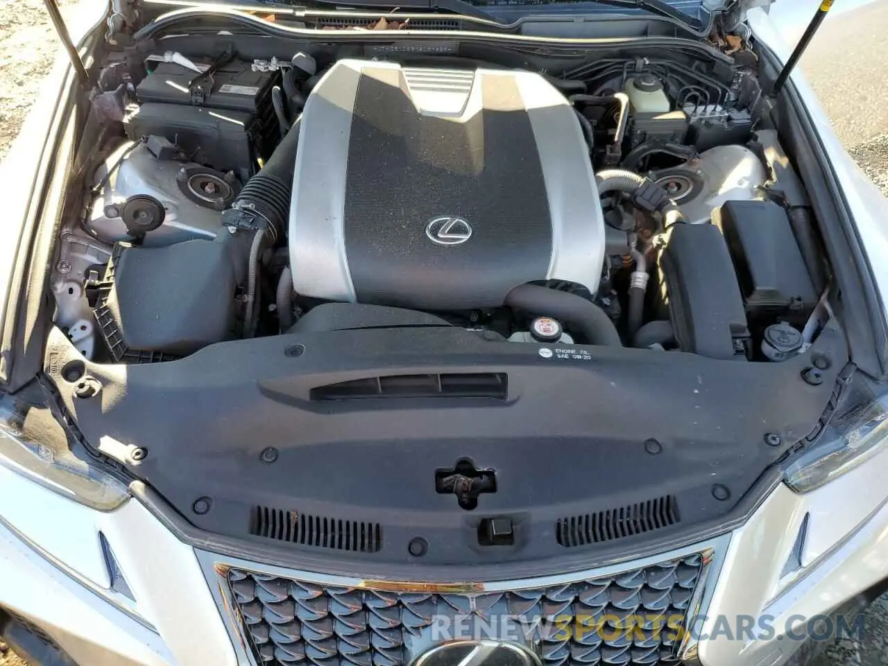 11 fotografías del automóvil dañado JTHC81D23K5037829 LEXUS IS 2019