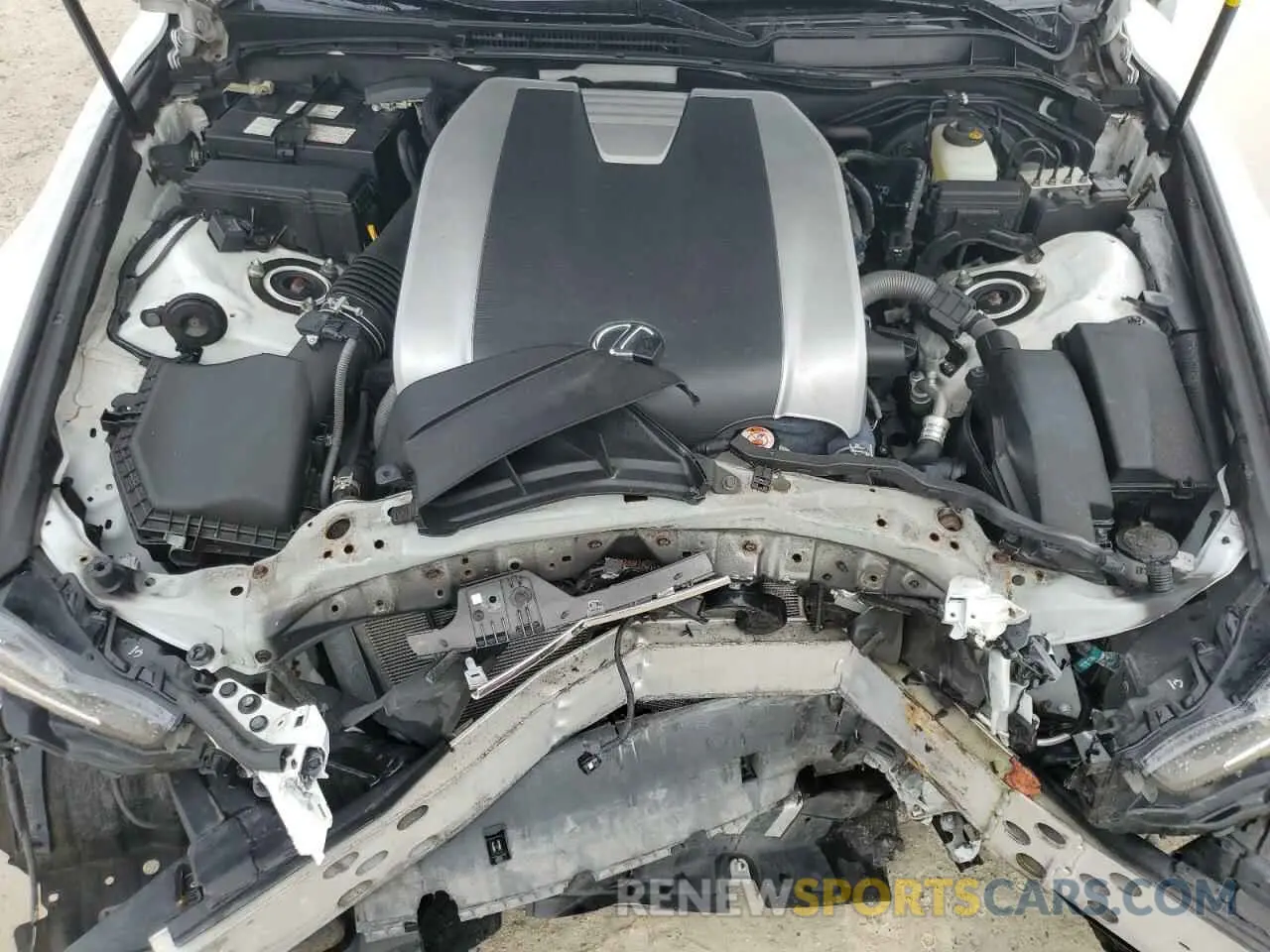 11 fotografías del automóvil dañado JTHC81D25K5038304 LEXUS IS 2019