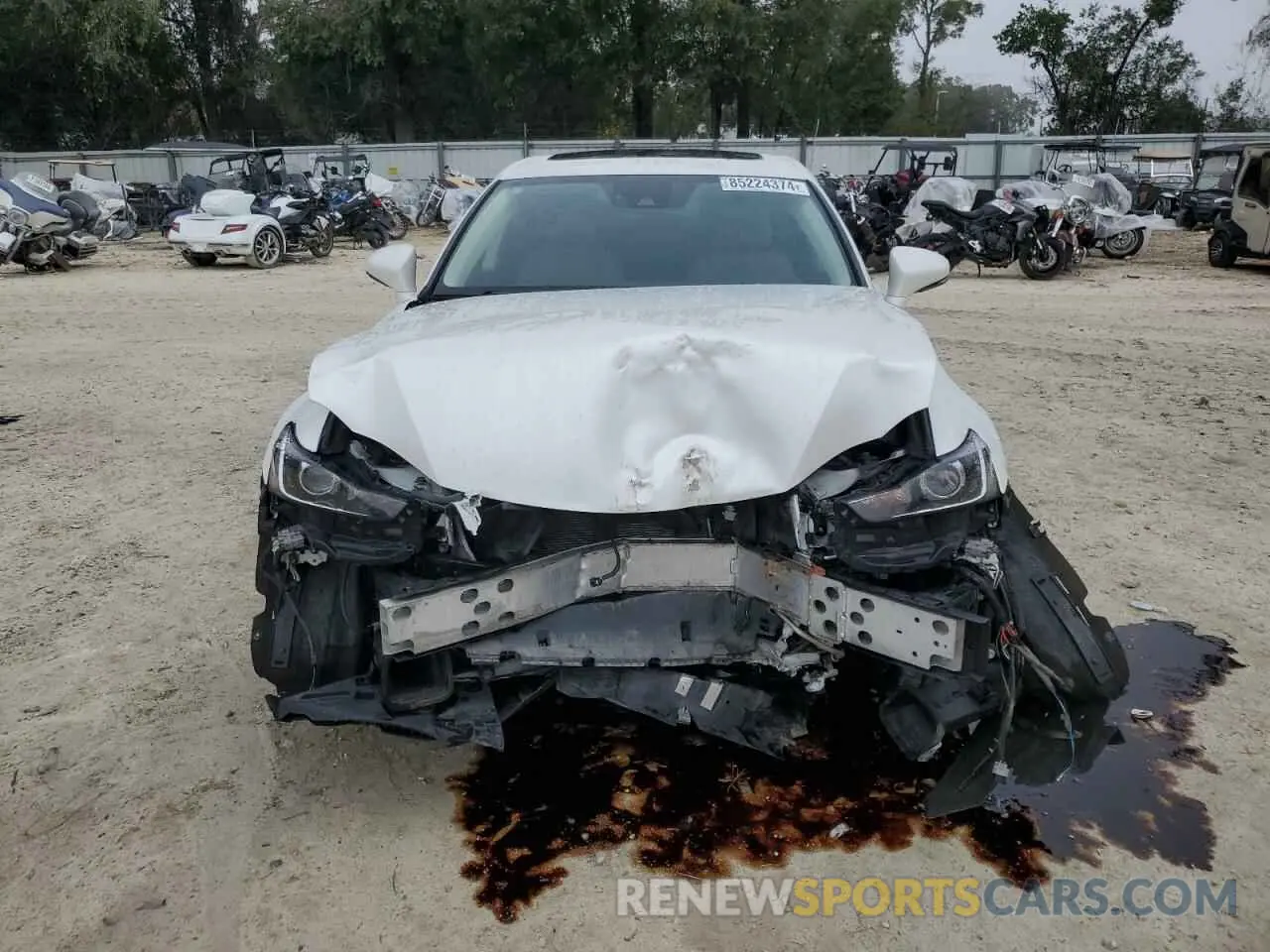 5 fotografías del automóvil dañado JTHC81D25K5038304 LEXUS IS 2019