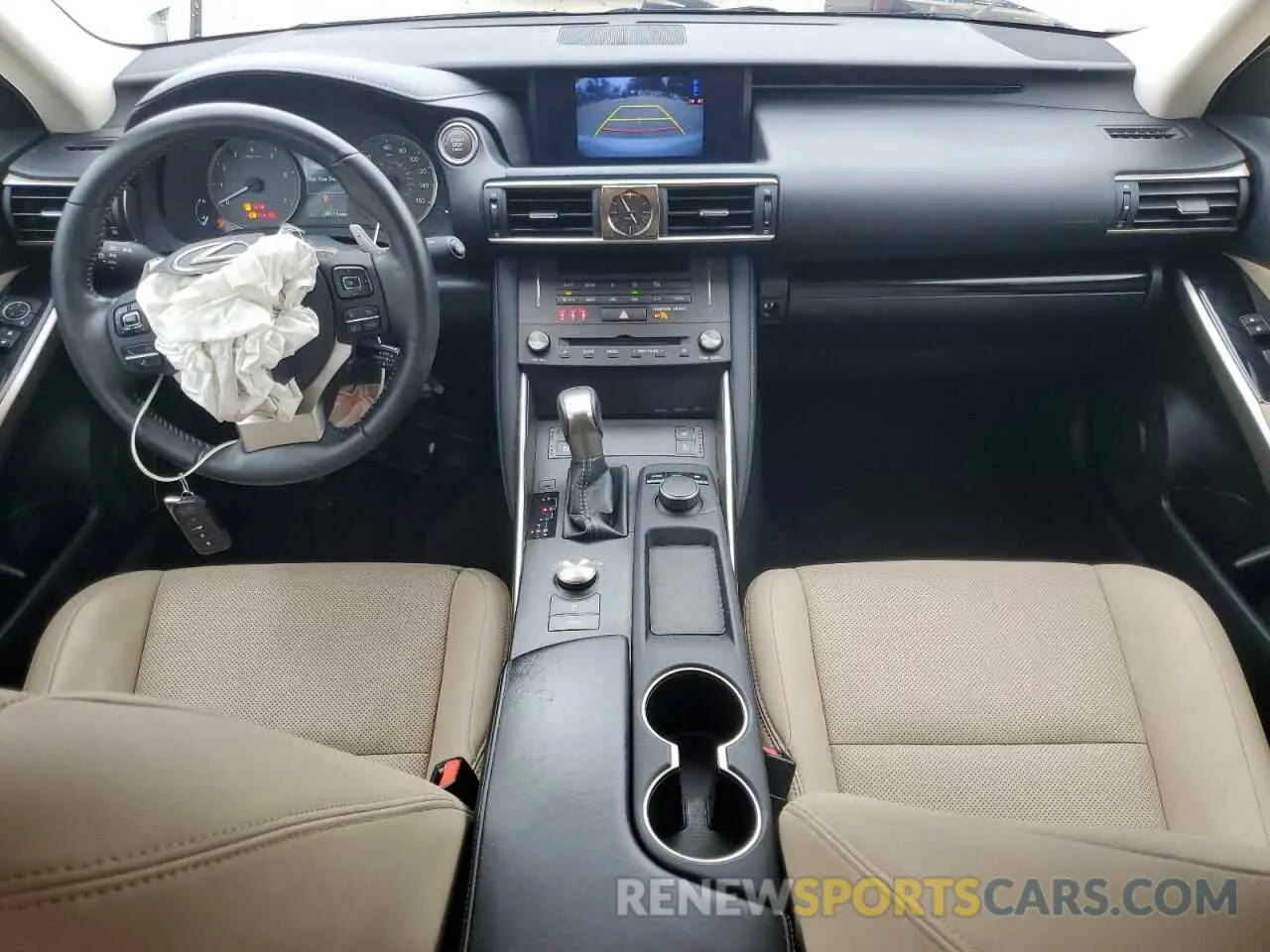 8 fotografías del automóvil dañado JTHC81D25K5038304 LEXUS IS 2019