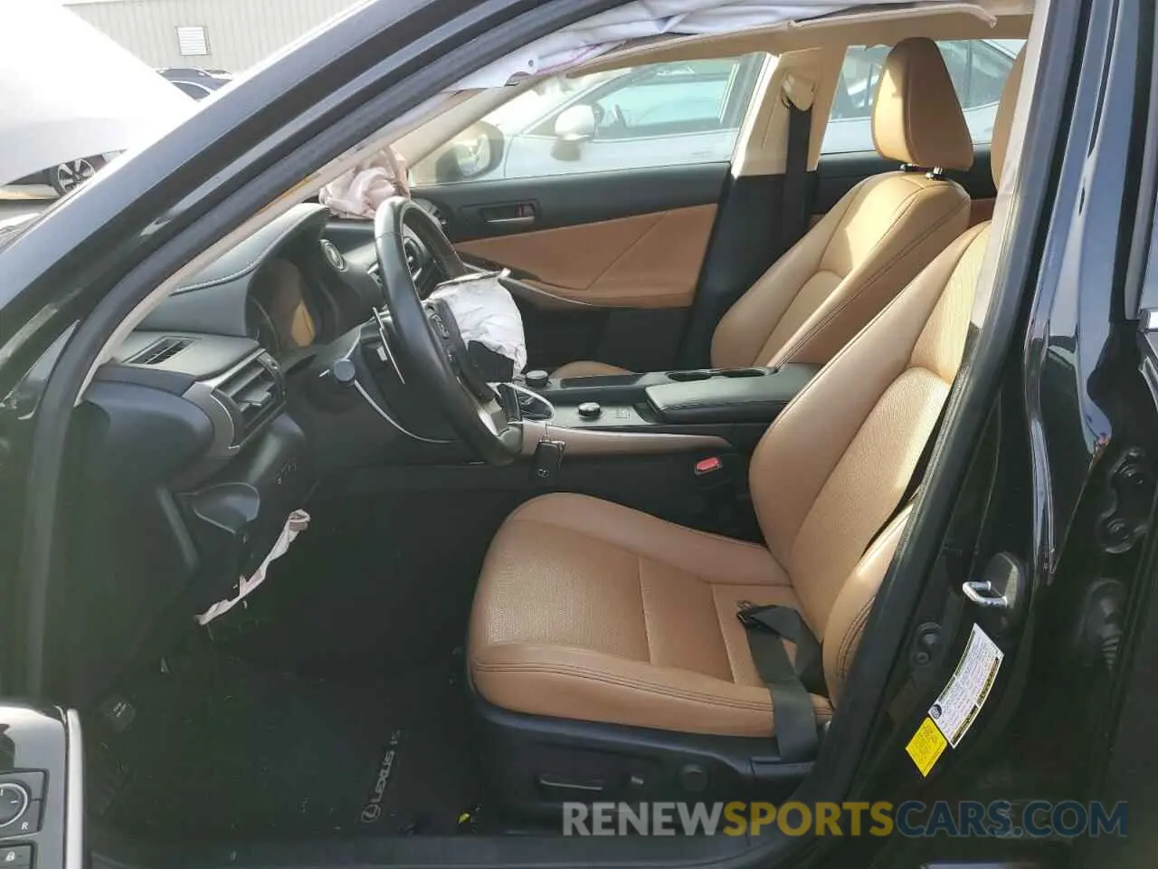 7 fotografías del automóvil dañado JTHC81D26K5039235 LEXUS IS 2019