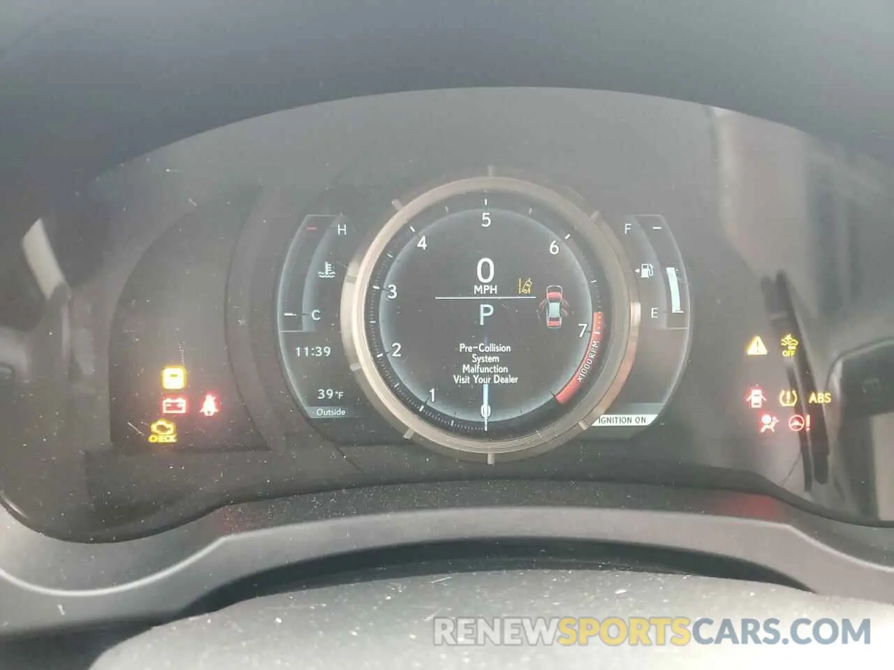 9 fotografías del automóvil dañado JTHC81D27K5035808 LEXUS IS 2019