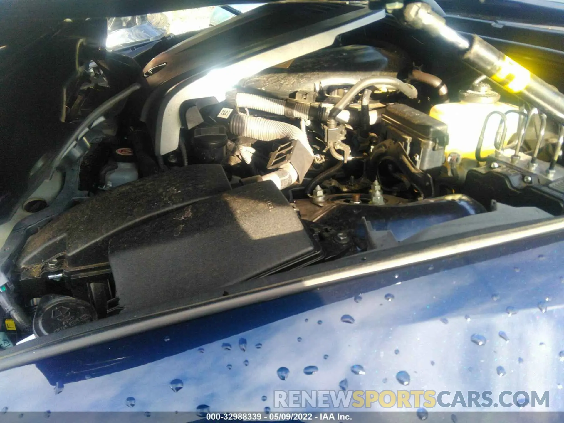 10 fotografías del automóvil dañado JTHC81D27K5038210 LEXUS IS 2019