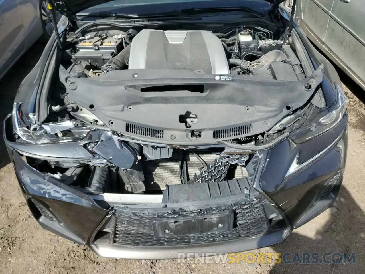 11 fotografías del automóvil dañado JTHC81D27K5039163 LEXUS IS 2019