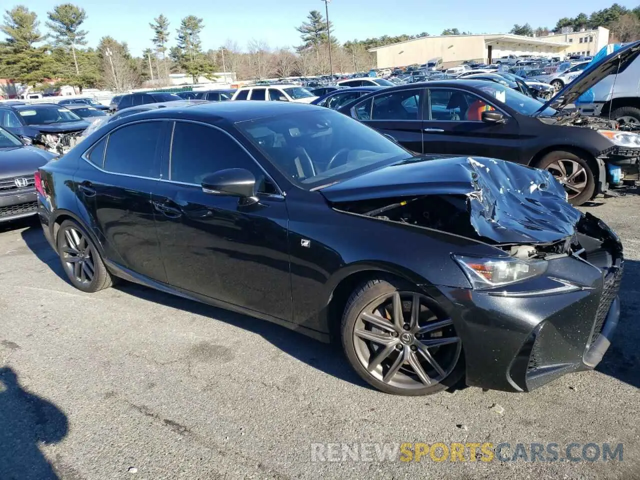 4 fotografías del automóvil dañado JTHC81D28K5037163 LEXUS IS 2019