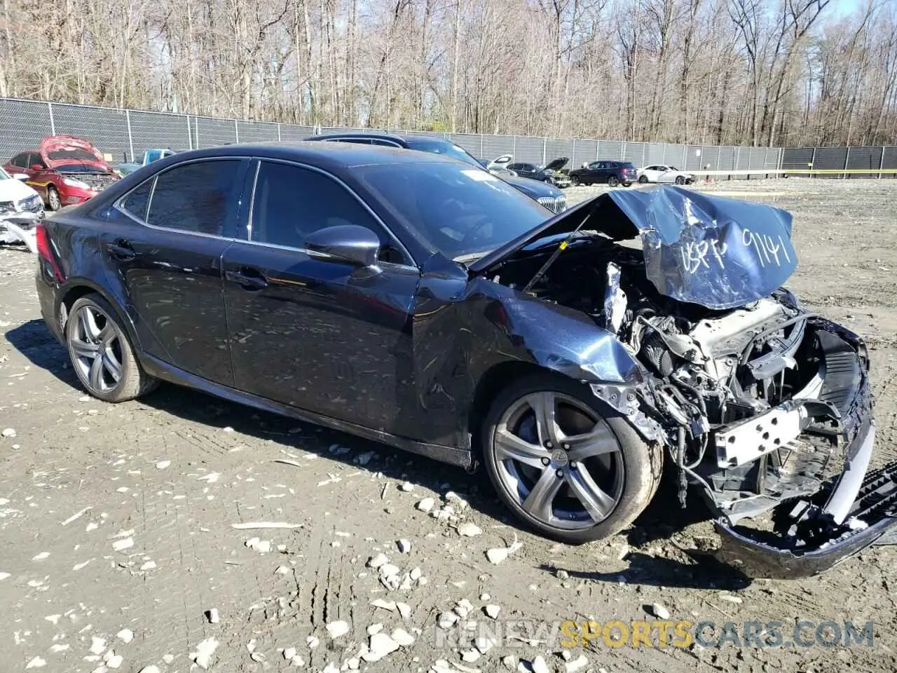 4 fotografías del automóvil dañado JTHC81D28K5039141 LEXUS IS 2019
