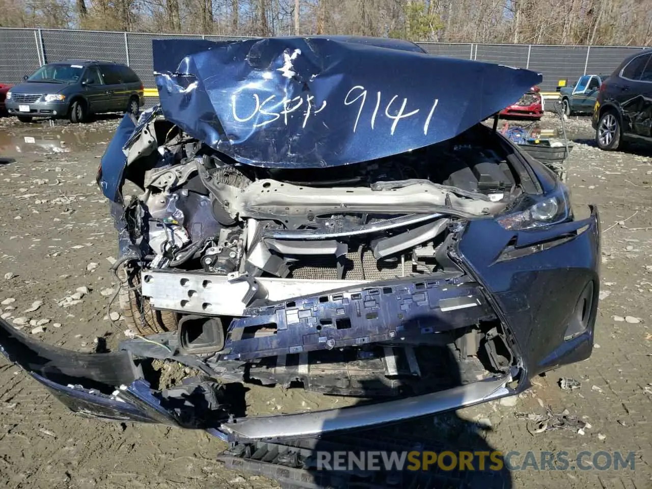 5 fotografías del automóvil dañado JTHC81D28K5039141 LEXUS IS 2019