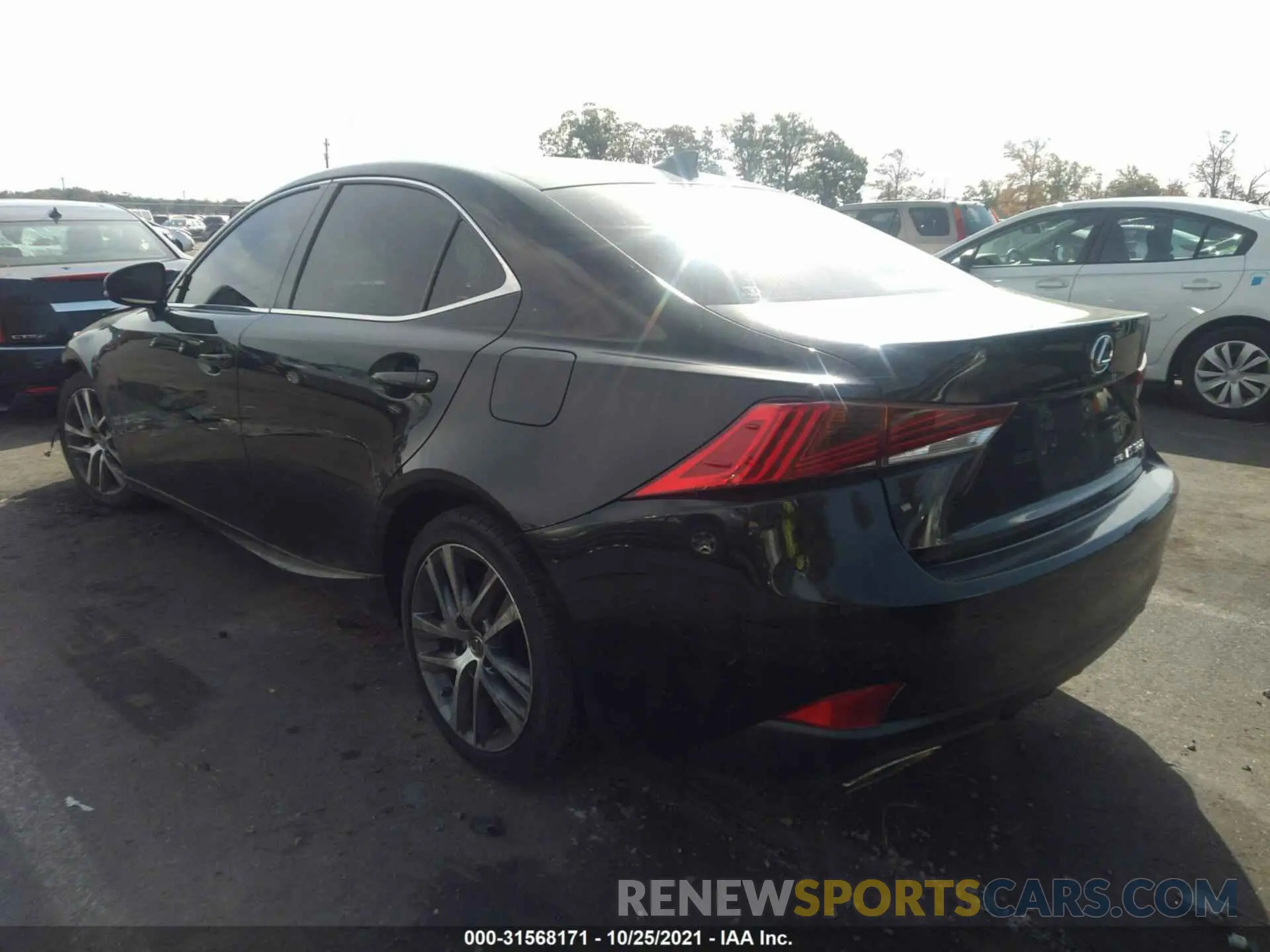 3 fotografías del automóvil dañado JTHC81D29K5034725 LEXUS IS 2019