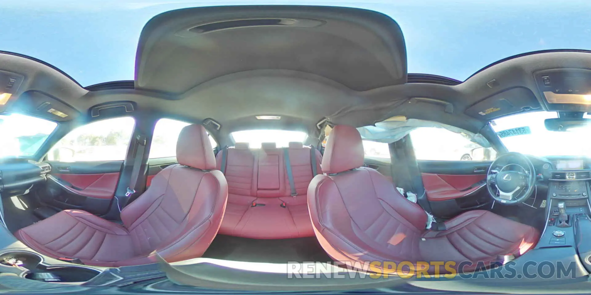 14 fotografías del automóvil dañado JTHC81D2XK5039979 LEXUS IS 2019