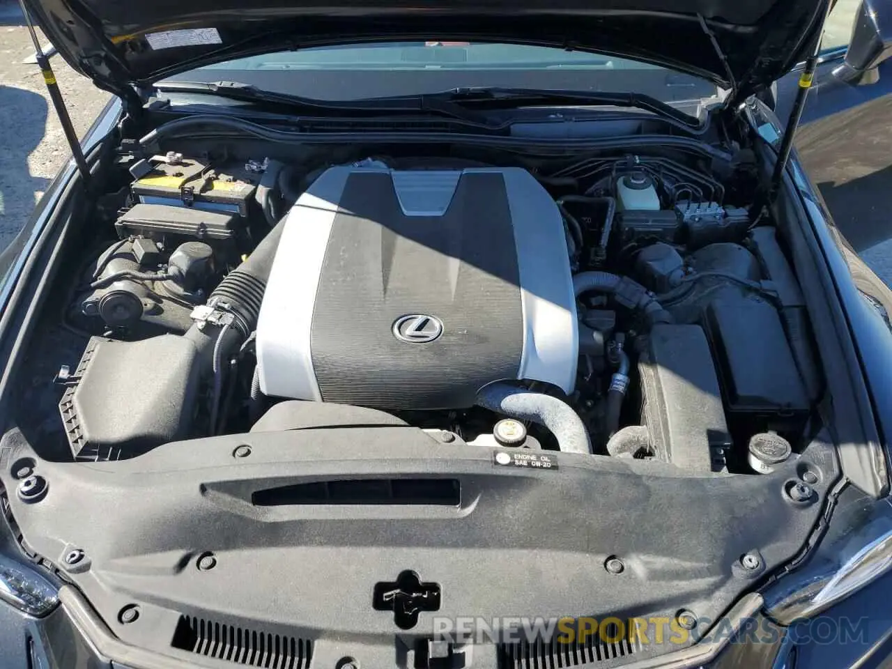 11 fotografías del automóvil dañado JTHCZ1D23K5016640 LEXUS IS 2019