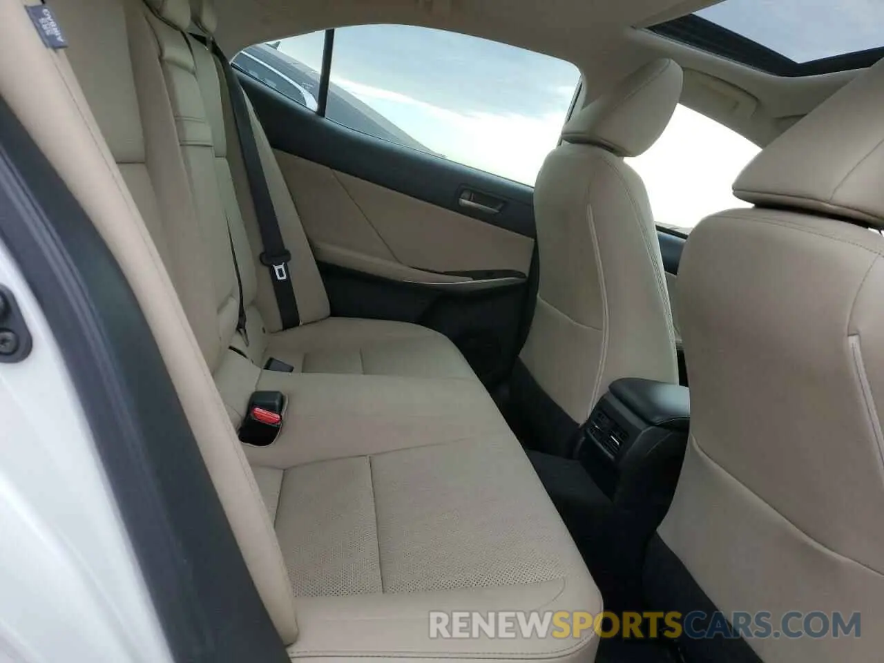 10 fotografías del automóvil dañado JTHA81F29L5041146 LEXUS IS 2020