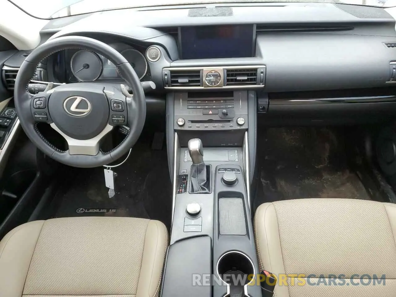 8 fotografías del automóvil dañado JTHA81F29L5041146 LEXUS IS 2020