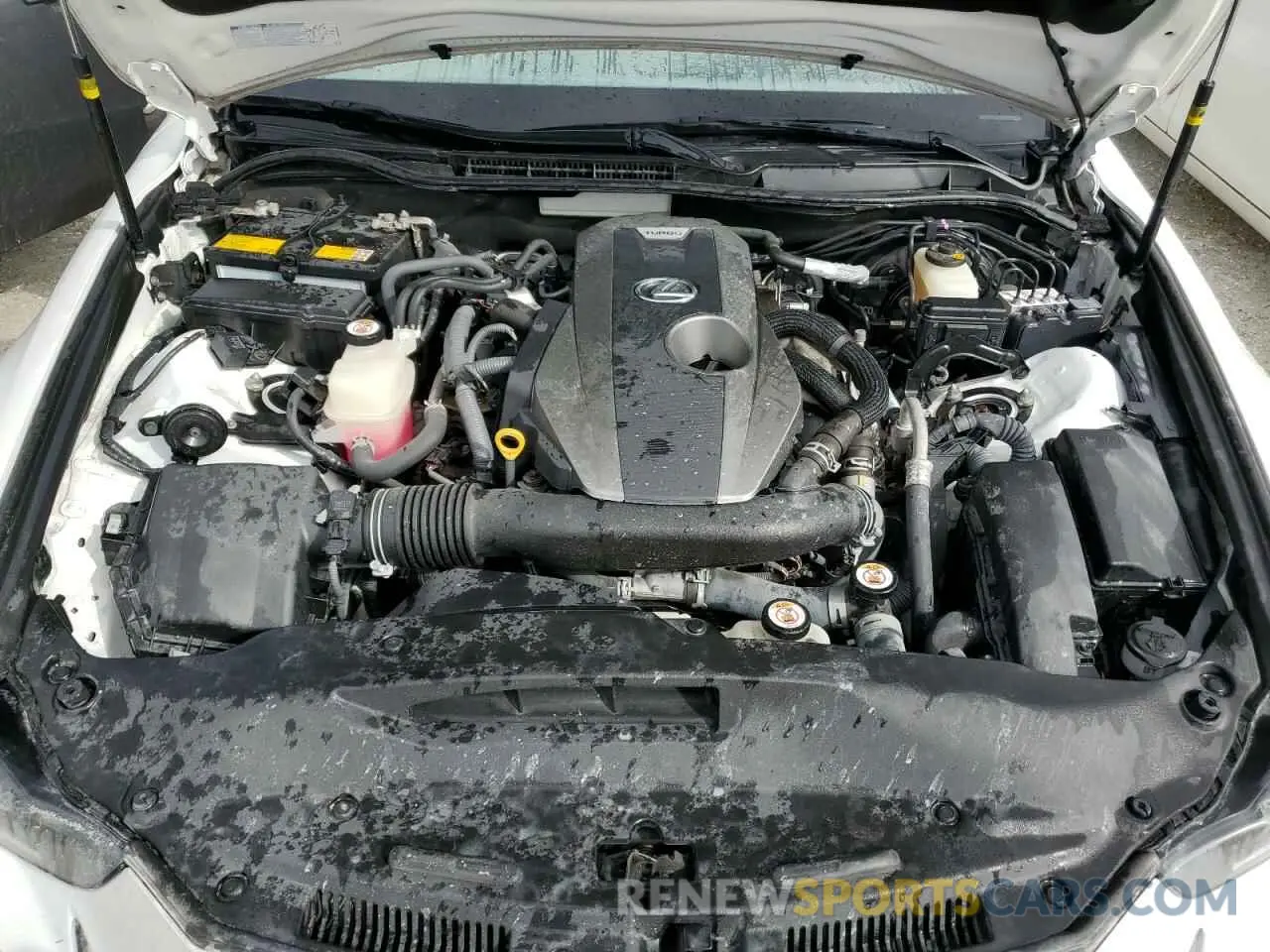 11 fotografías del automóvil dañado JTHAA1D22L5102330 LEXUS IS 2020