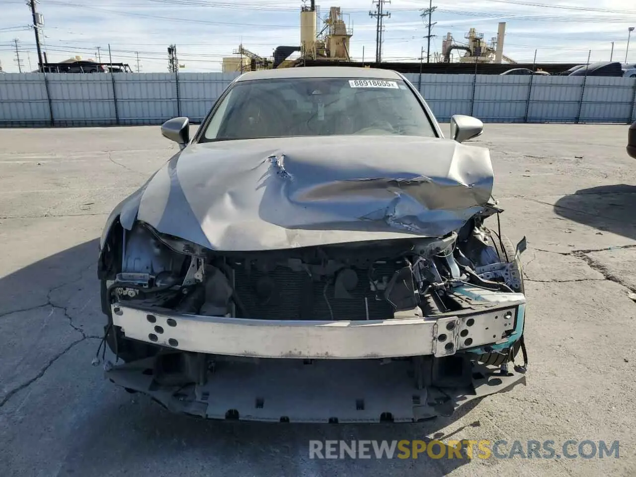5 fotografías del automóvil dañado JTHAA1D26L5108244 LEXUS IS 2020