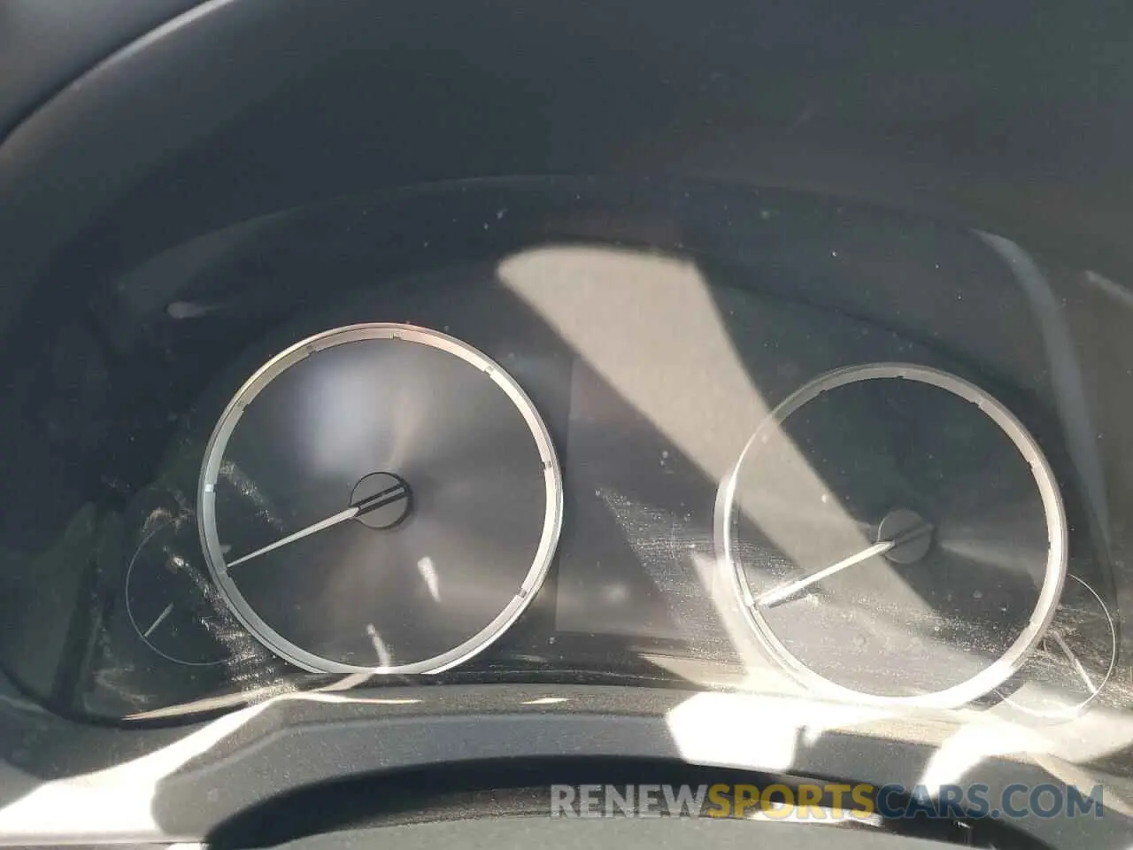 9 fotografías del automóvil dañado JTHAA1D26L5108244 LEXUS IS 2020