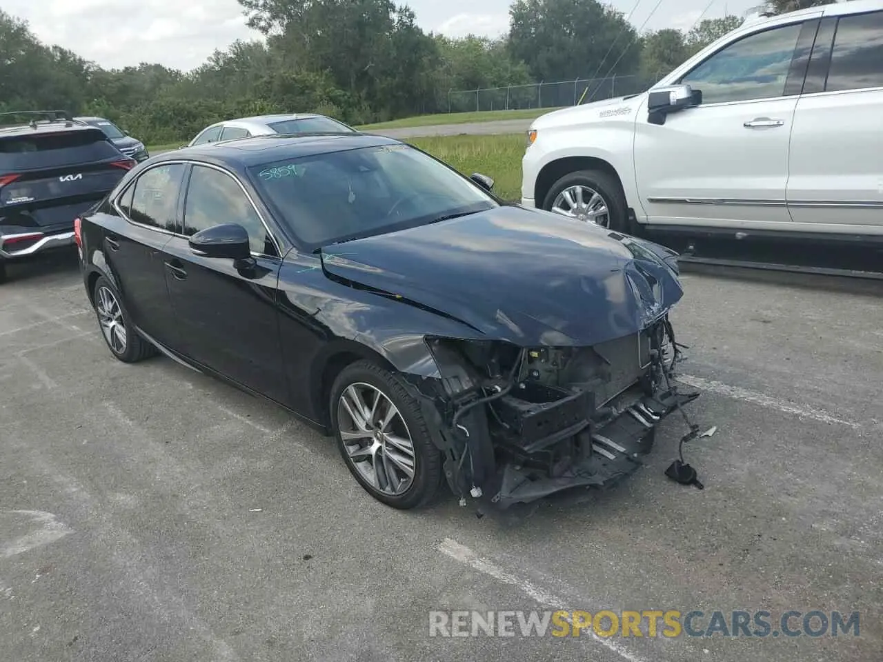 4 fotografías del automóvil dañado JTHAA1D29L5101837 LEXUS IS 2020