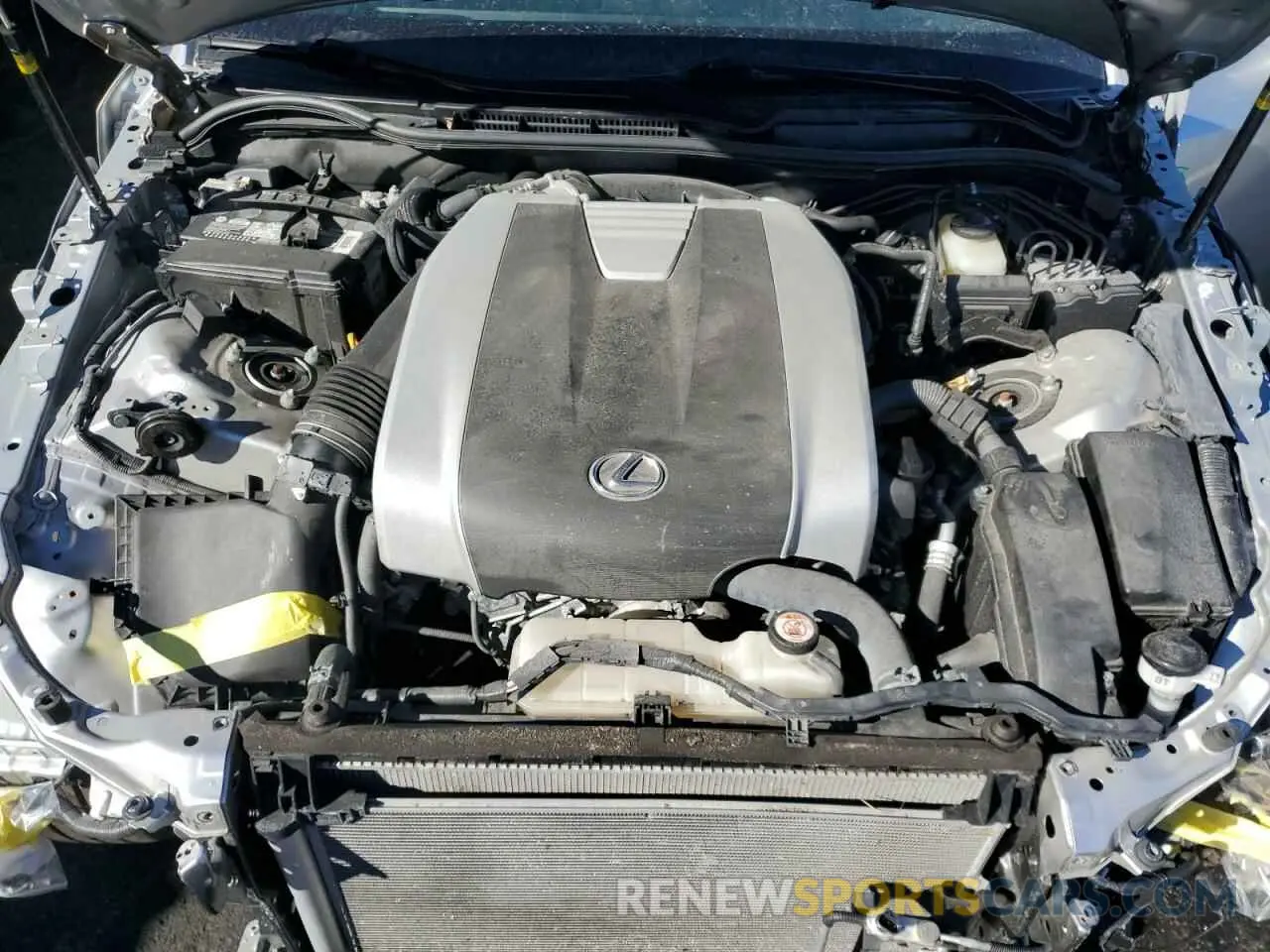 11 fotografías del automóvil dañado JTHD81F20L5041484 LEXUS IS 2020