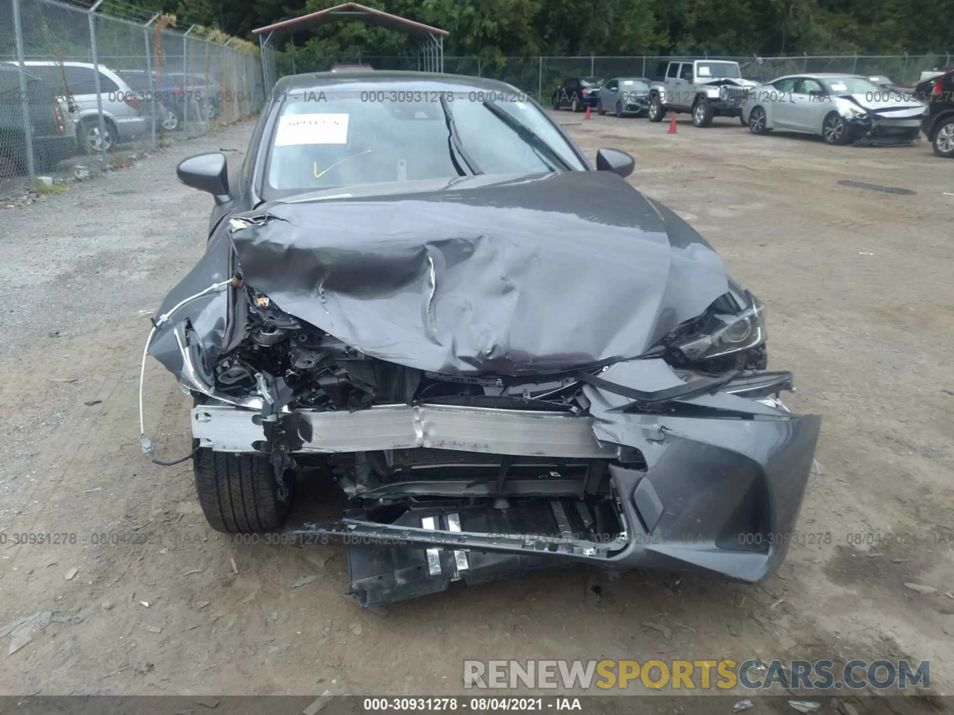 6 fotografías del automóvil dañado JTHD81F25L5040430 LEXUS IS 2020