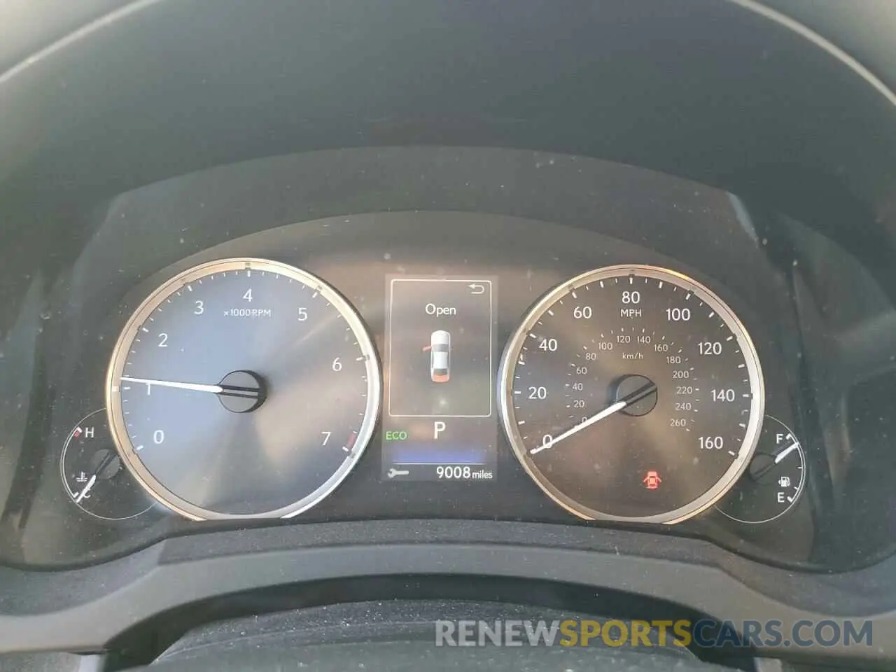 9 fotografías del automóvil dañado JTHD81F25L5041559 LEXUS IS 2020