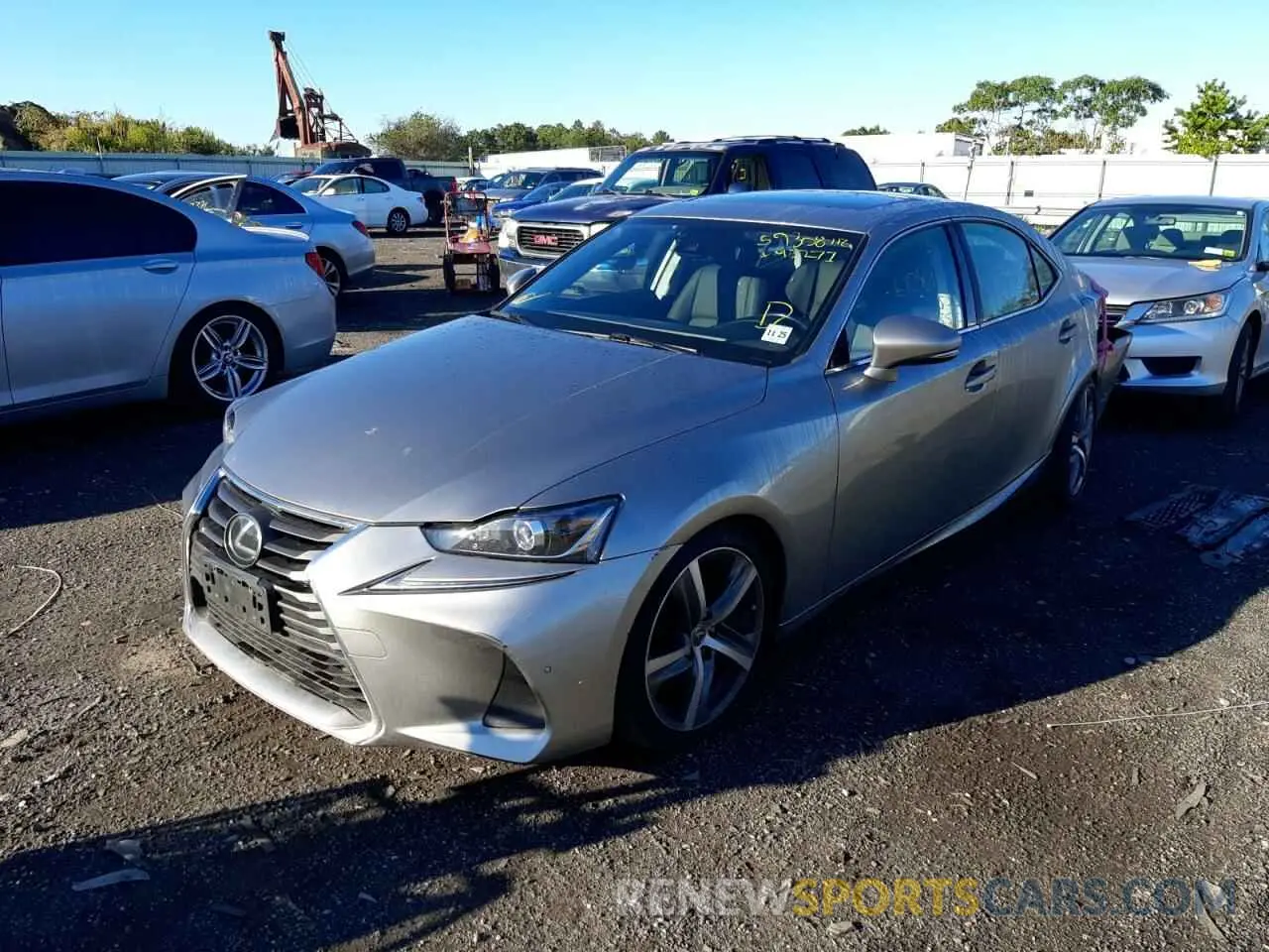2 fotografías del automóvil dañado JTHD81F25L5043277 LEXUS IS 2020