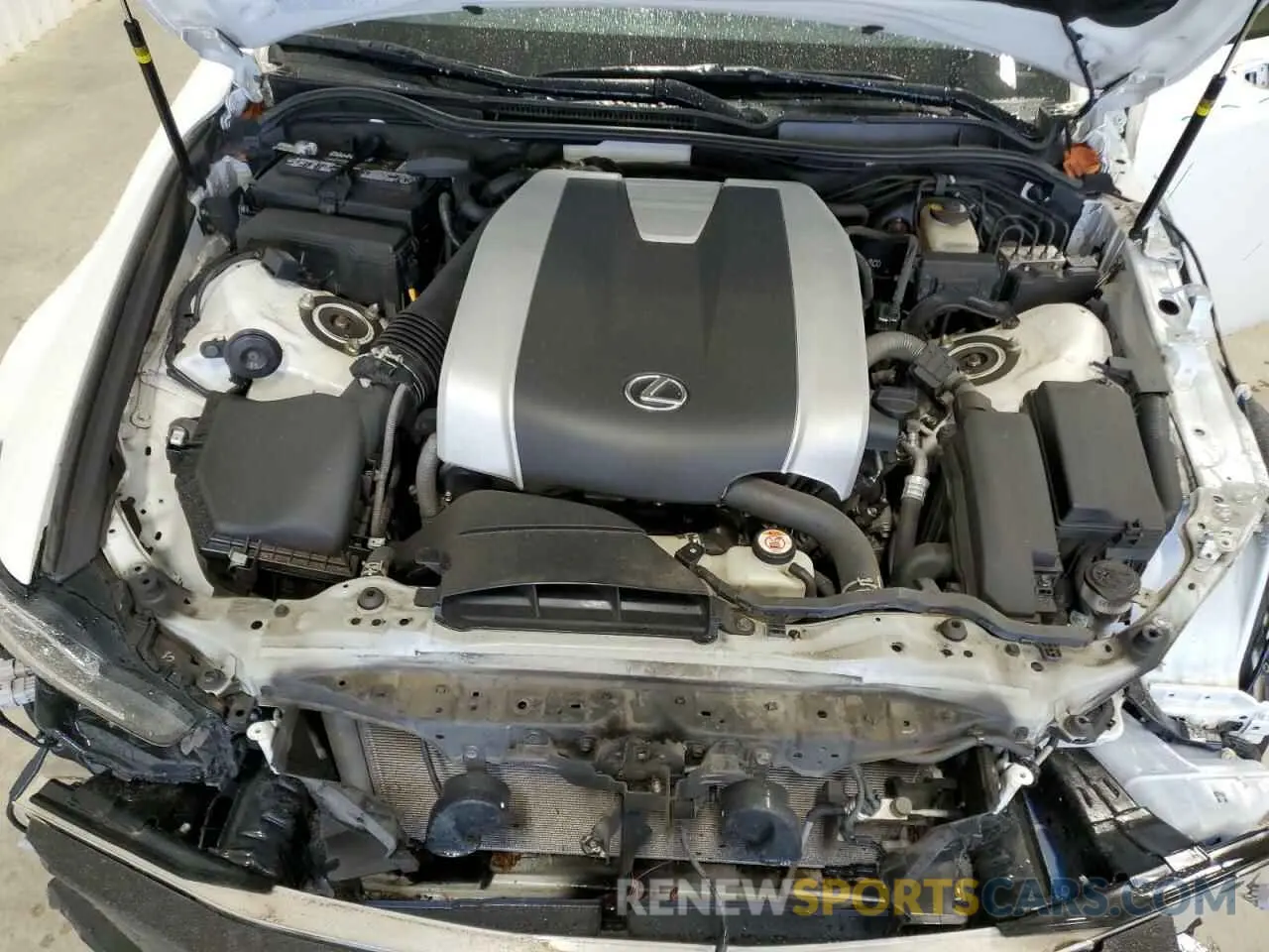 11 fotografías del automóvil dañado JTHD81F28L5042656 LEXUS IS 2020