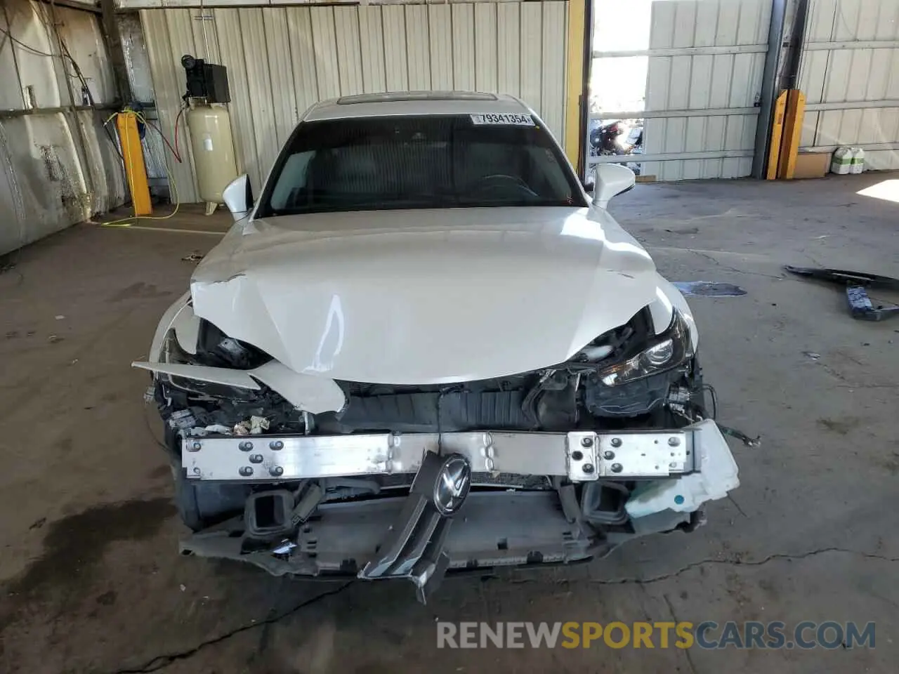 5 fotografías del automóvil dañado JTHDA1D28L5107769 LEXUS IS 2020