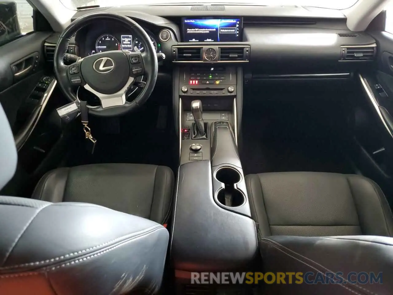 8 fotografías del automóvil dañado JTHDA1D2XL5107157 LEXUS IS 2020