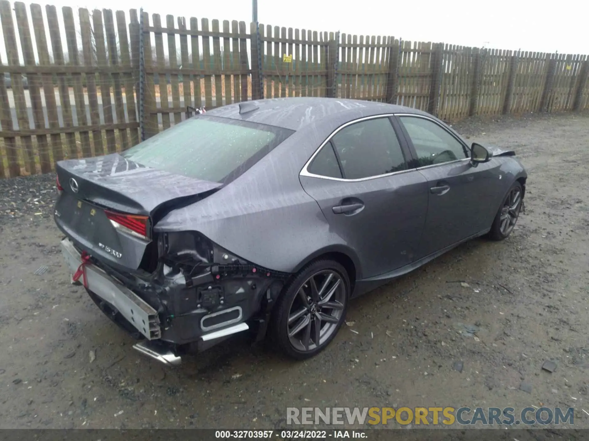 4 fotografías del automóvil dañado JTHG81F21L5041104 LEXUS IS 2020