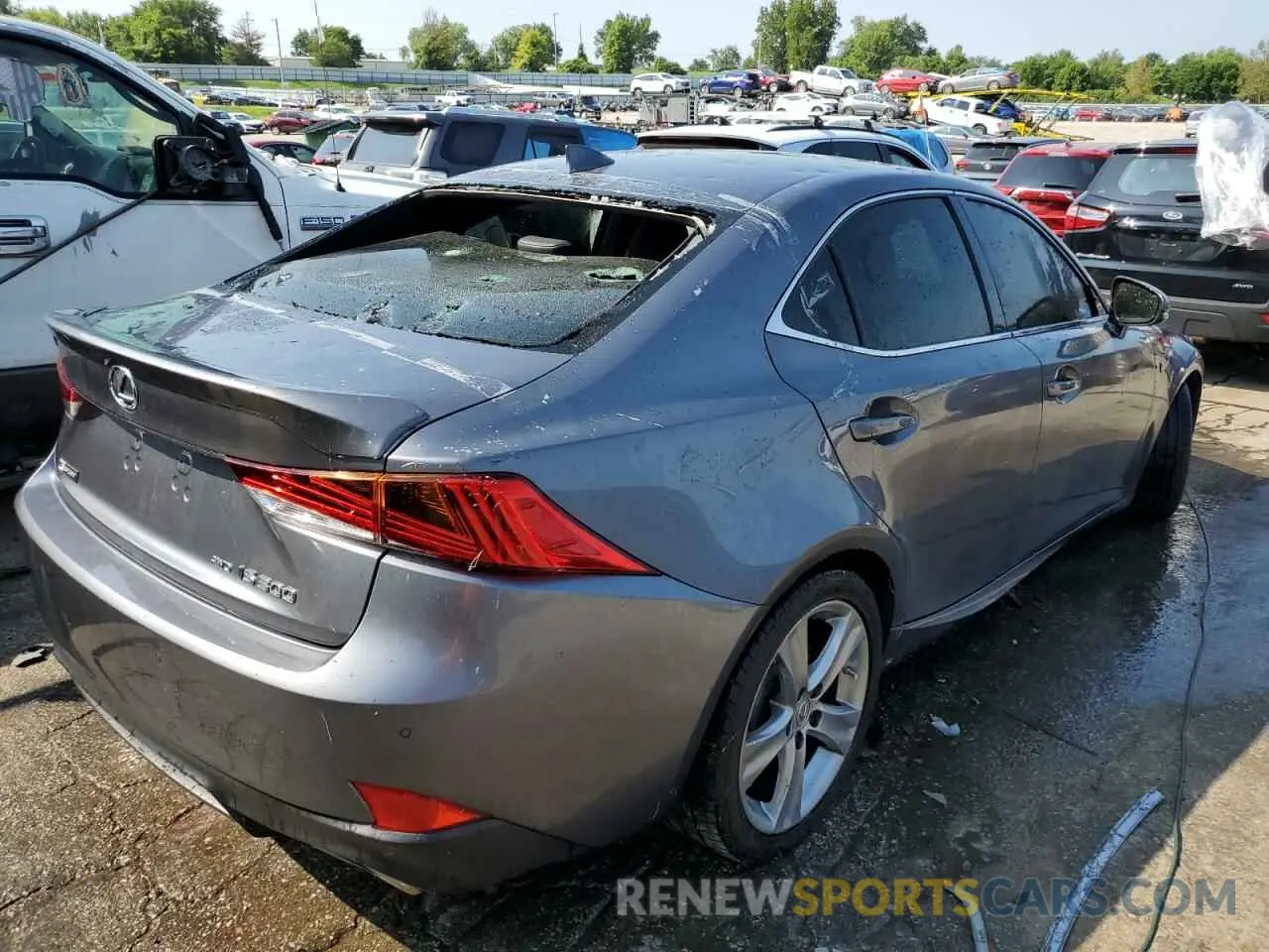 3 fotografías del automóvil dañado JTHG81F26L5042300 LEXUS IS 2020