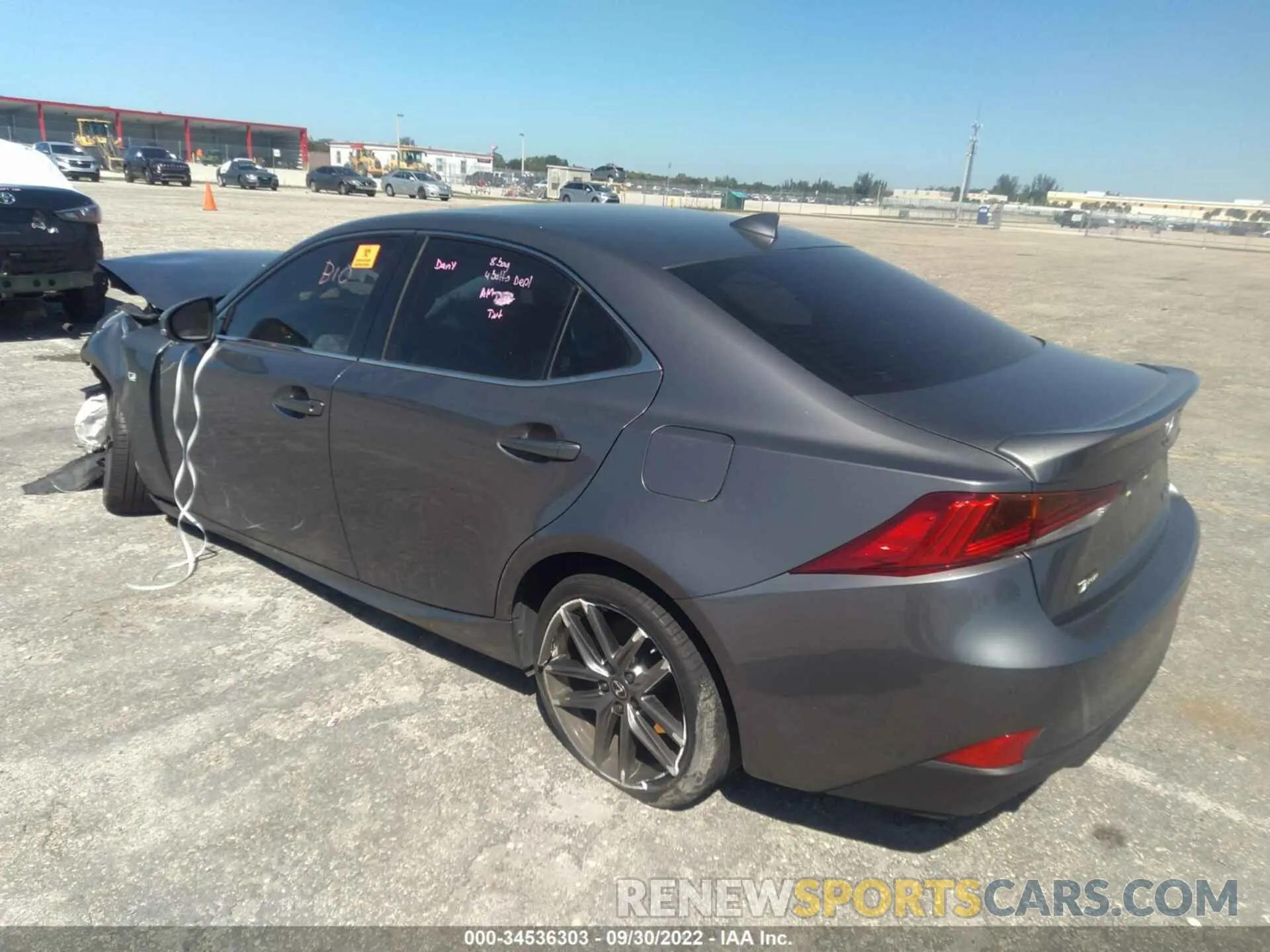 3 fotografías del automóvil dañado JTHGA1D26L5104219 LEXUS IS 2020
