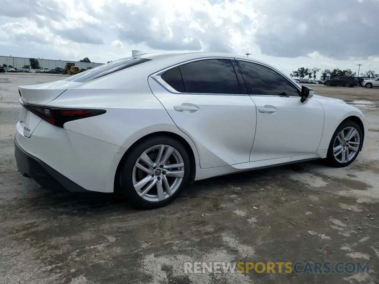 3 fotografías del automóvil dañado JTHAA1D22M5109411 LEXUS IS 2021