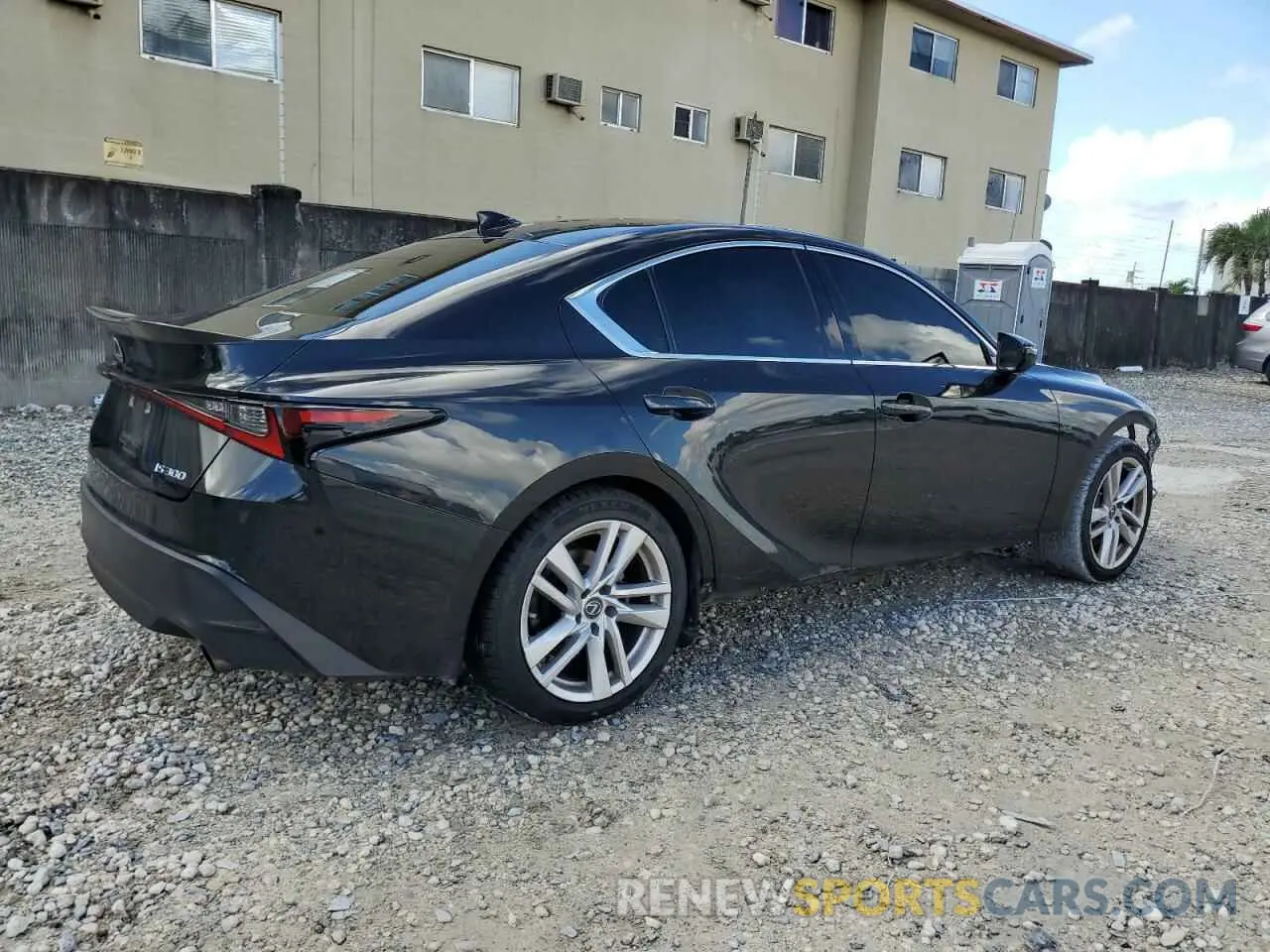 3 fotografías del automóvil dañado JTHAA1D22M5117315 LEXUS IS 2021