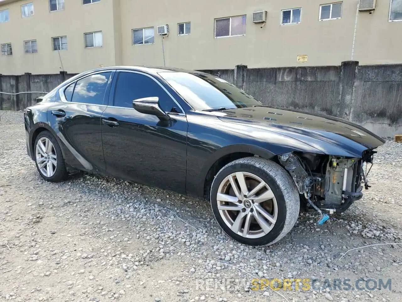 4 fotografías del automóvil dañado JTHAA1D22M5117315 LEXUS IS 2021