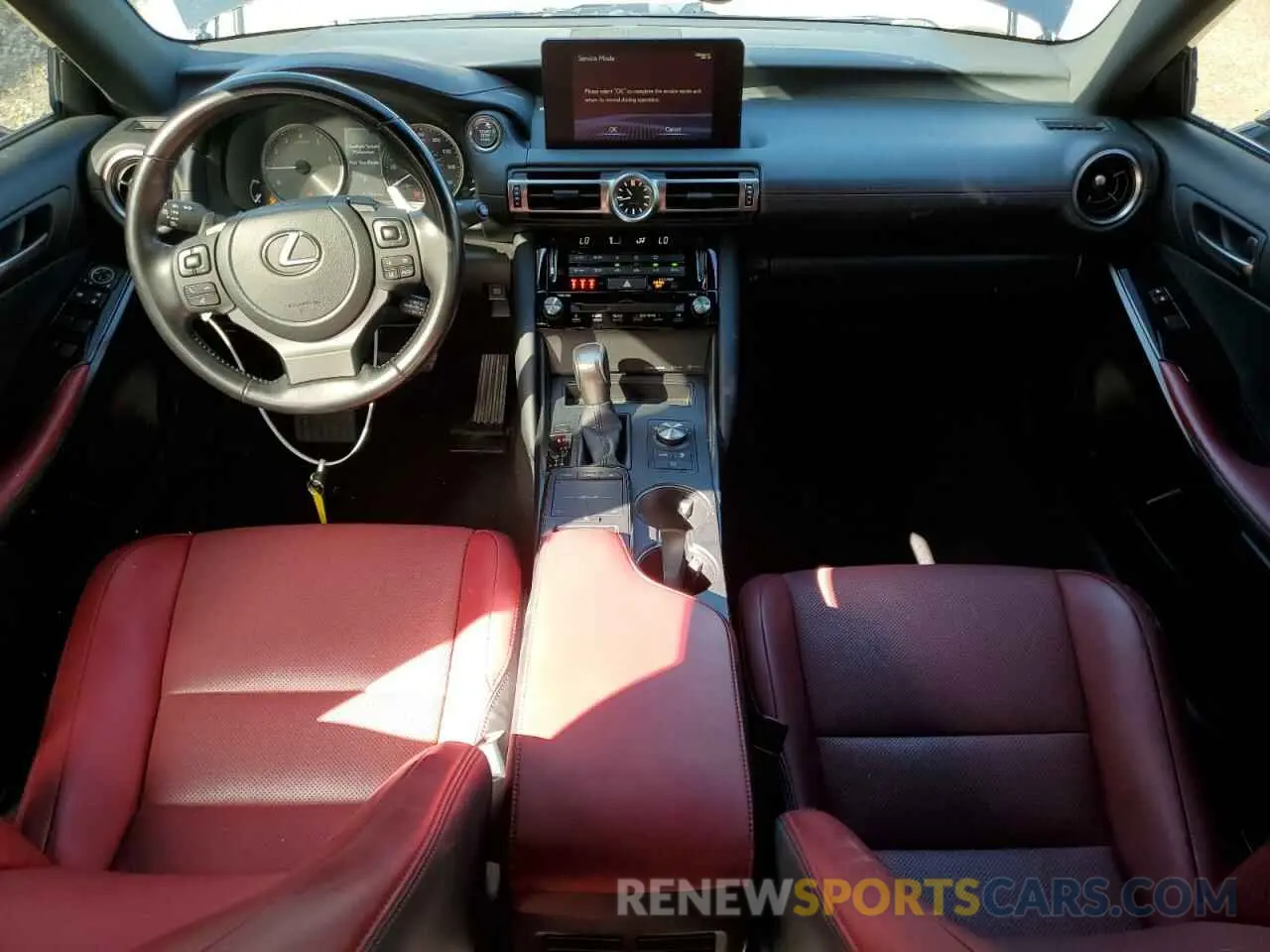 8 fotografías del automóvil dañado JTHAA1D22M5117315 LEXUS IS 2021