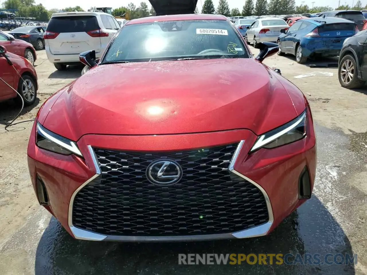 5 fotografías del automóvil dañado JTHAA1D26M5111162 LEXUS IS 2021