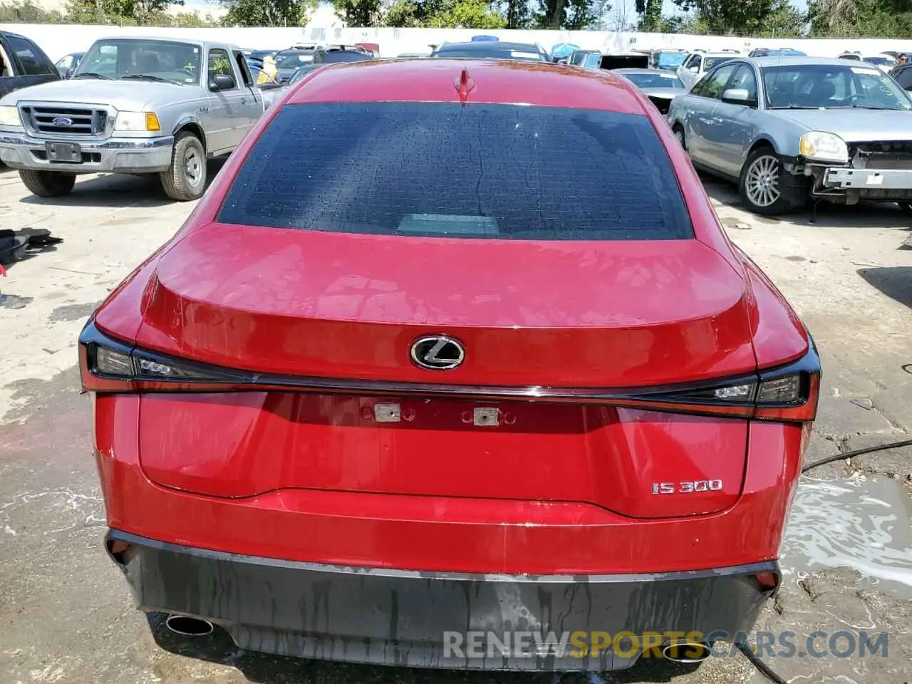 6 fotografías del automóvil dañado JTHAA1D26M5111162 LEXUS IS 2021