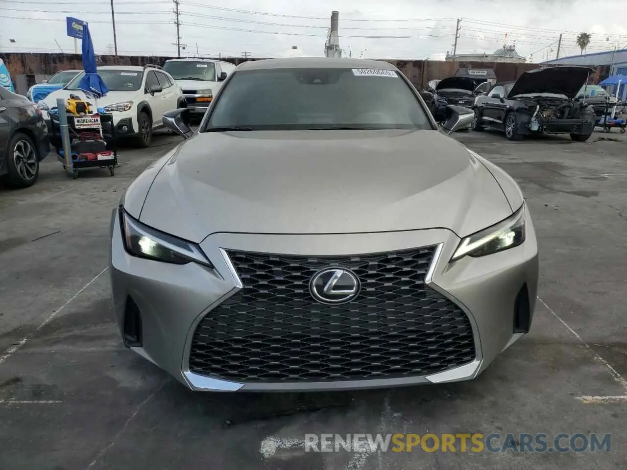 5 fotografías del automóvil dañado JTHAA1D26M5114336 LEXUS IS 2021