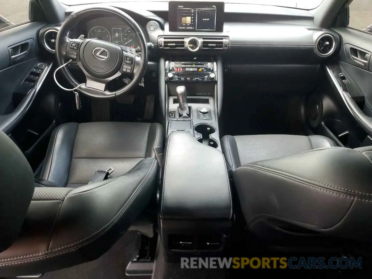 8 fotografías del automóvil dañado JTHAA1D26M5114336 LEXUS IS 2021