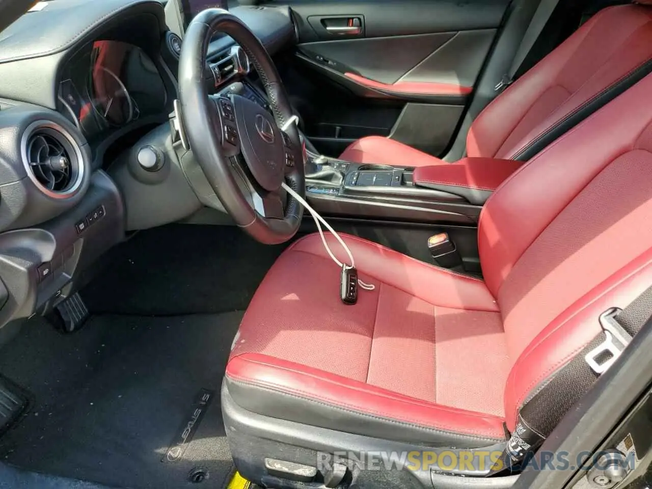7 fotografías del automóvil dañado JTHAA1D26M5114823 LEXUS IS 2021