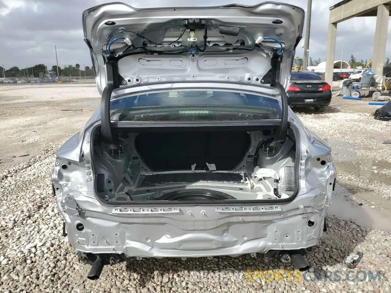 6 fotografías del automóvil dañado JTHAA1D28M5109185 LEXUS IS 2021