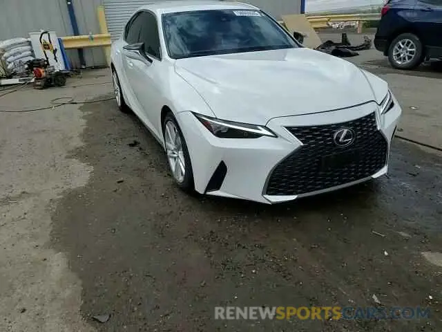 13 fotografías del automóvil dañado JTHAA1D28M5112488 LEXUS IS 2021
