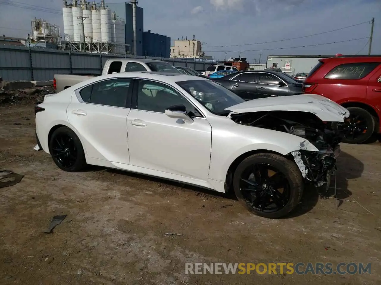 4 fotografías del automóvil dañado JTHC81F24M5044899 LEXUS IS 2021