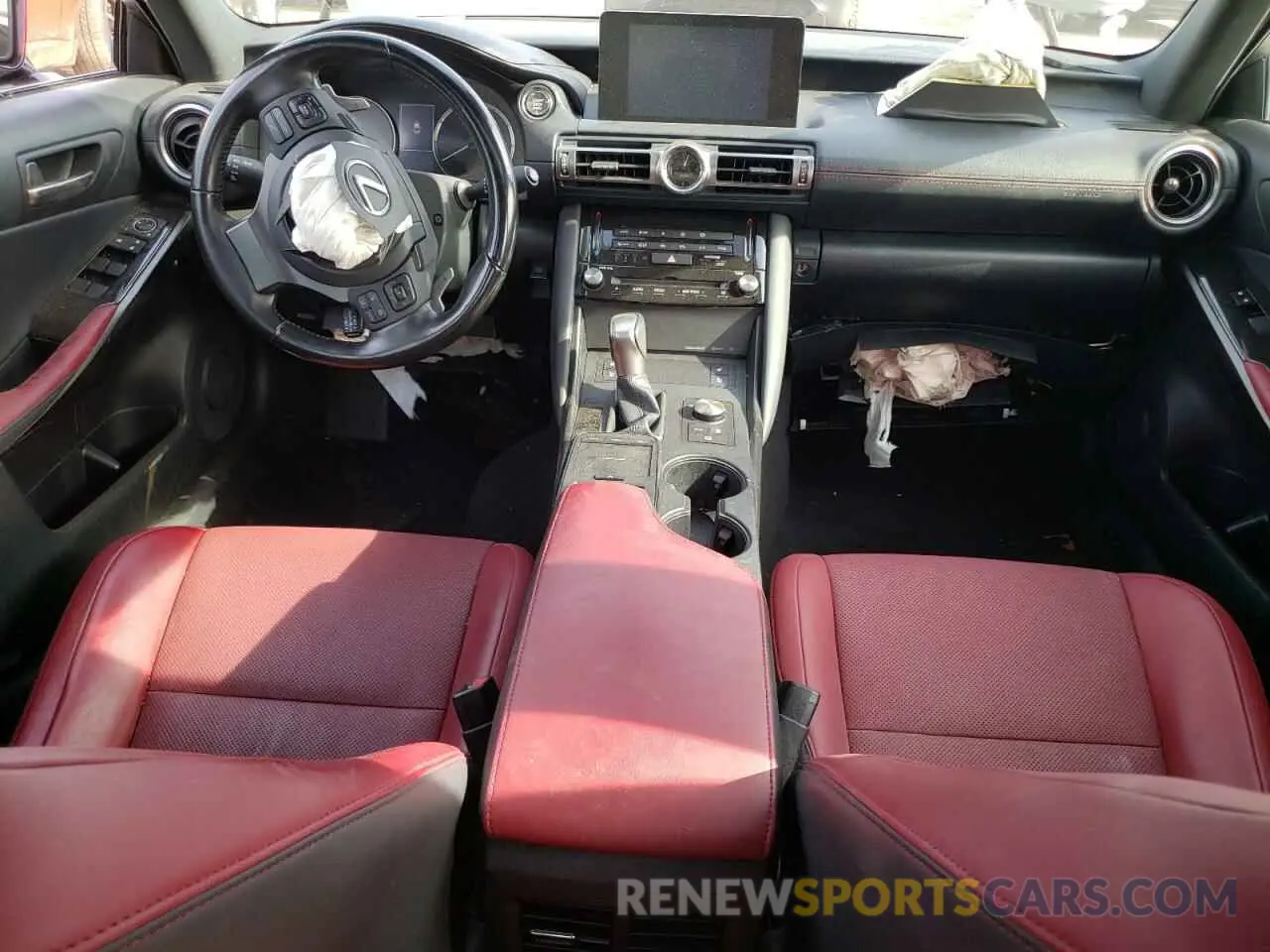 8 fotografías del automóvil dañado JTHC81F24M5044899 LEXUS IS 2021